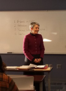 Dr. Jennifer Wood addressing her Business and Professional Communication class.(Photo by Ryan McLaughlin)
